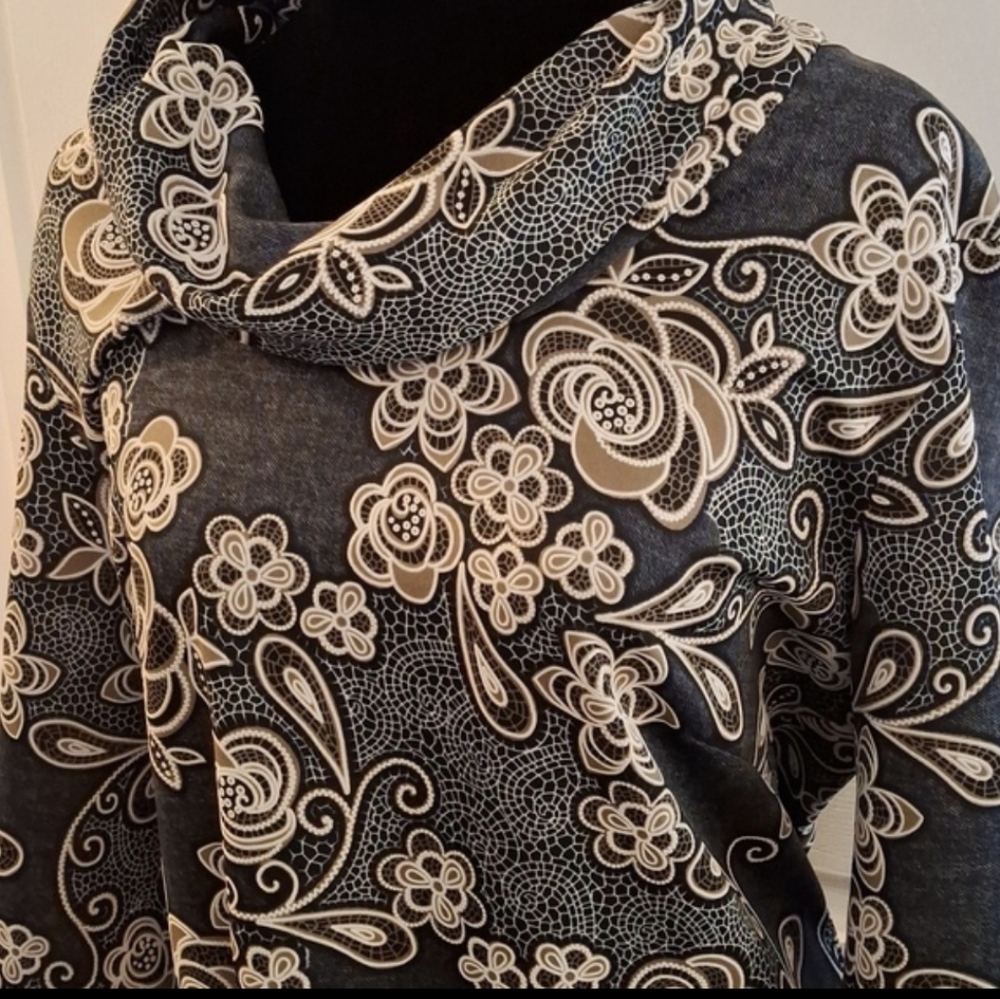 Perceptions Black & Cream Floral Dress